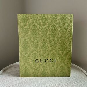 Medium Gucci Purse Box
